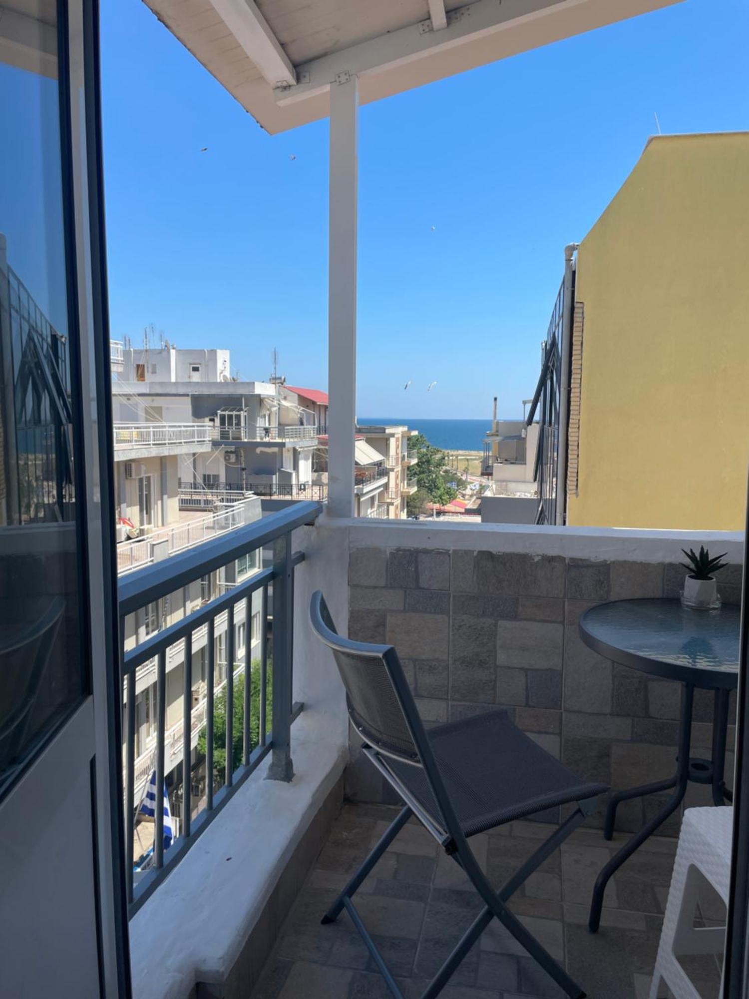 Lux Apartment 10M From Center Александруполис Екстериор снимка
